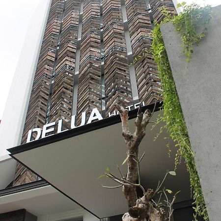 Delua Hotel Giacarta Esterno foto