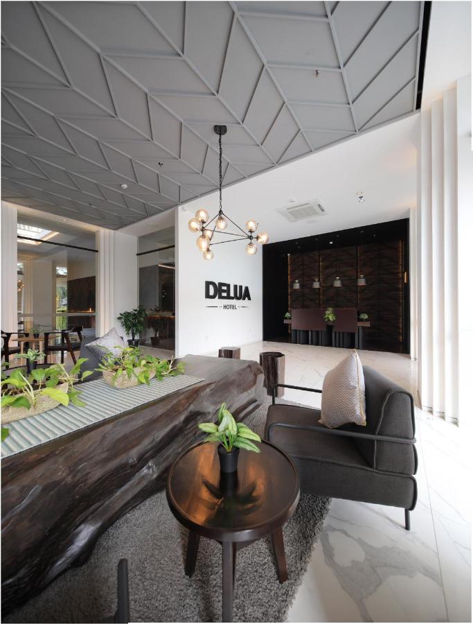 Delua Hotel Giacarta Esterno foto