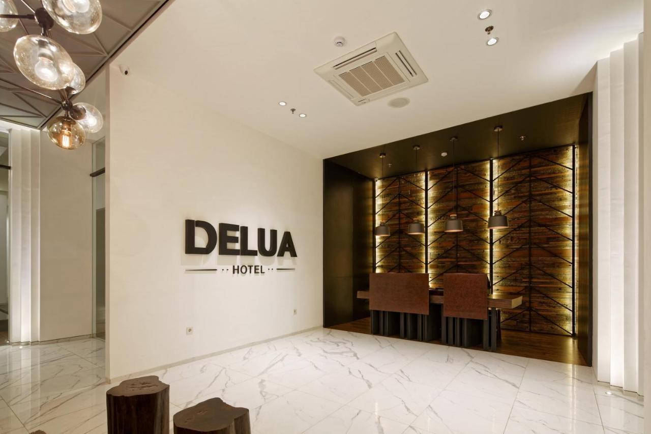 Delua Hotel Giacarta Esterno foto